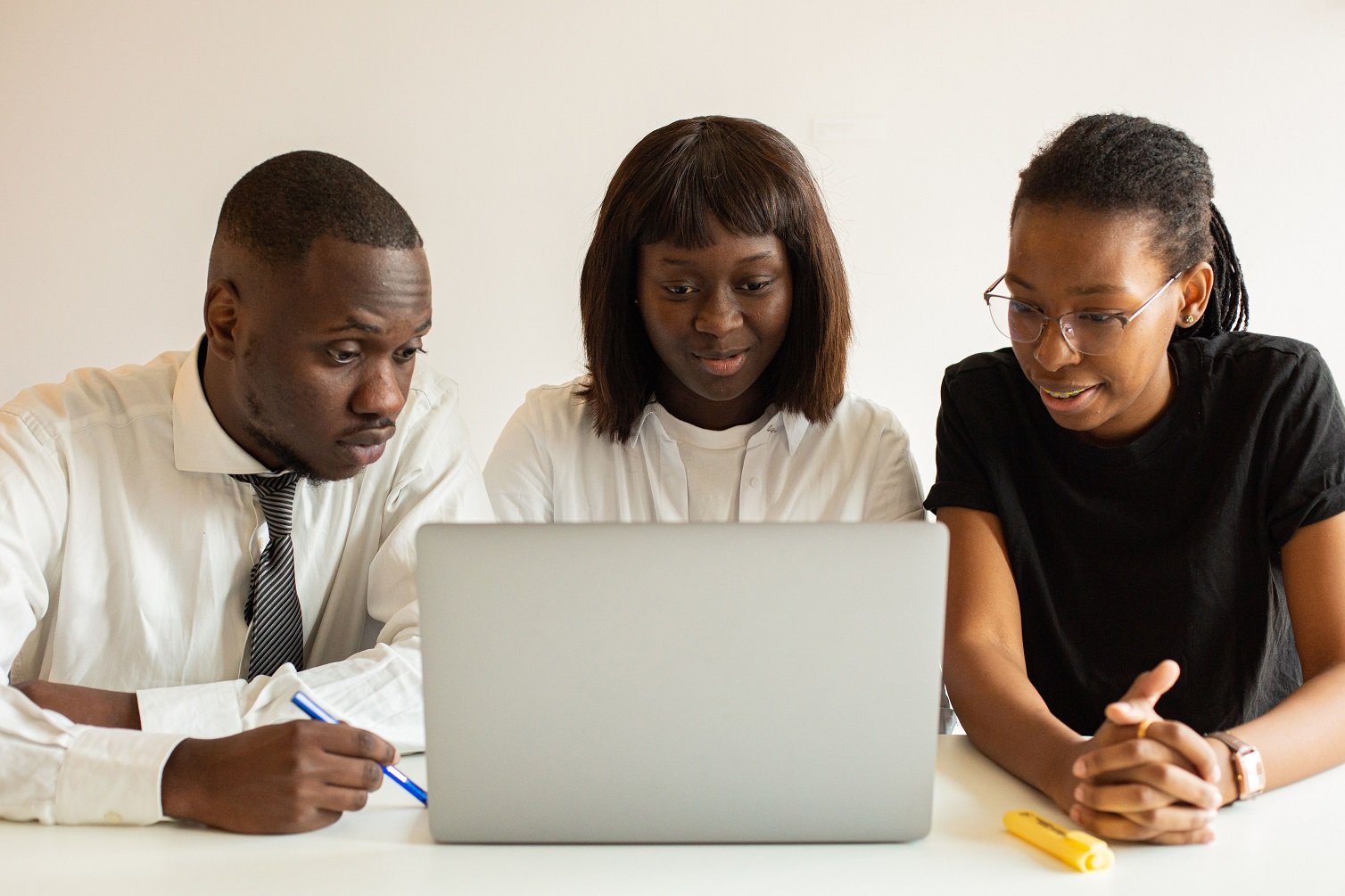 Black professionals in team collaboration